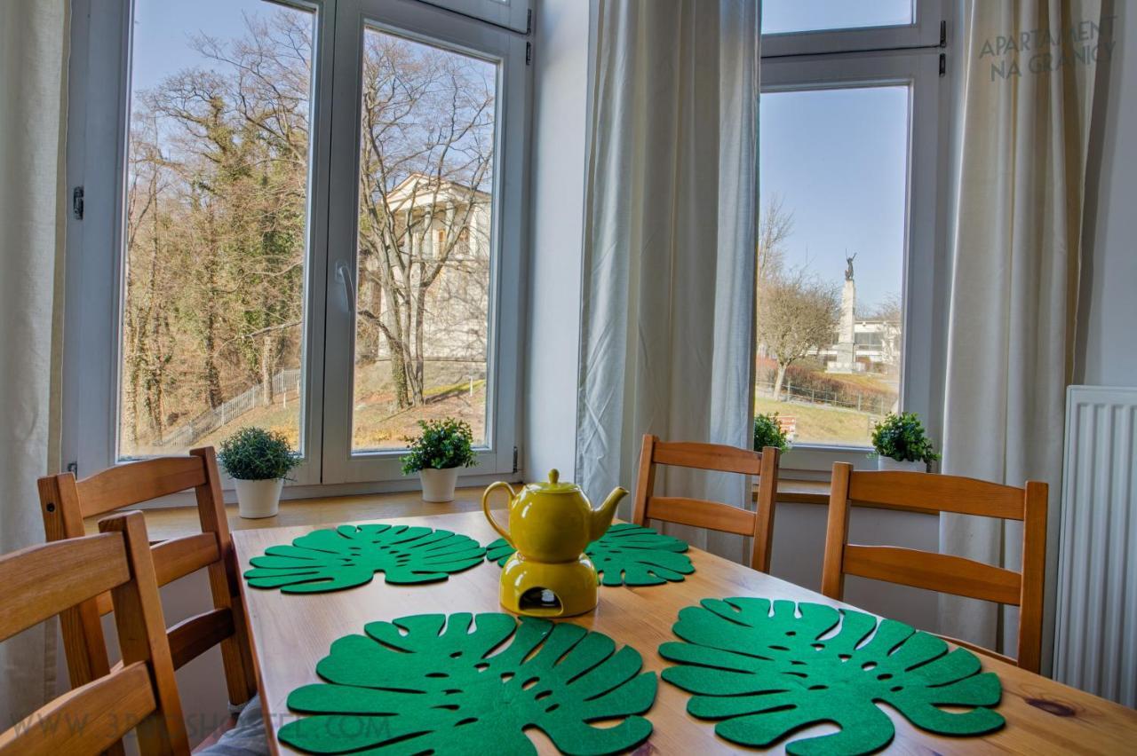 Apartament Na Granicy / Apartment On The Border Cieszyn  Bagian luar foto